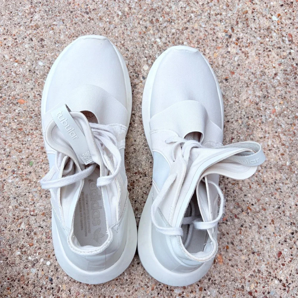 Adidas Women's Tubular Defiant white size 7.5 lightweight flexible sneakers
